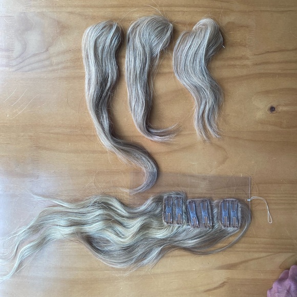 HAIRDO HAIRUWEAR CLIP IN EXTENSIONS. THREE SIZES SIX PIECES. DOUBLE
CLIPS BLOND - Picture 8 of 10